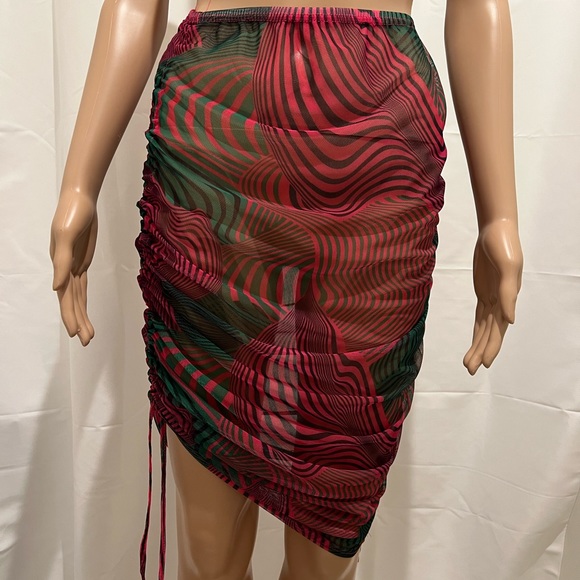 Sheer Mesh Adjustable Skirt - Picture 1 of 3